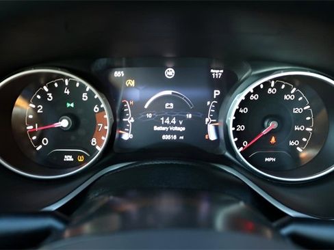 Used 2019 Jeep Compass Altitude image 23