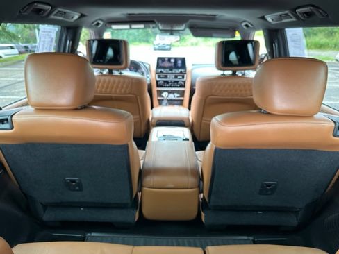Used 2022 INFINITI QX80 Sensory w/ All-Season Package AWD/4WD image 39