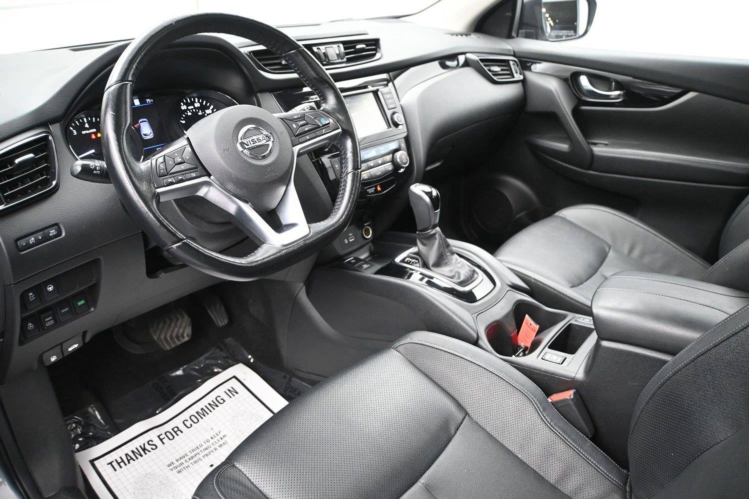 Certified 2021 Nissan Rogue Sport SL w/ Premium Package AWD/4WD image 2