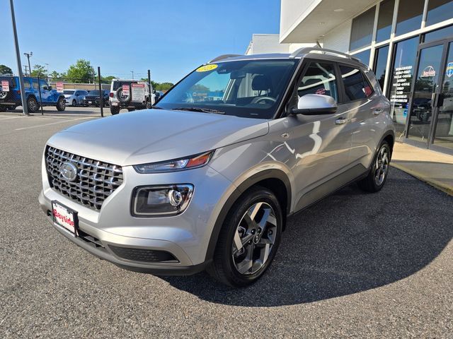Used 2025 Hyundai Venue SEL FWD image 27