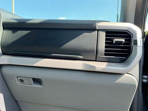 Used 2023 Ford F150 XLT image 33