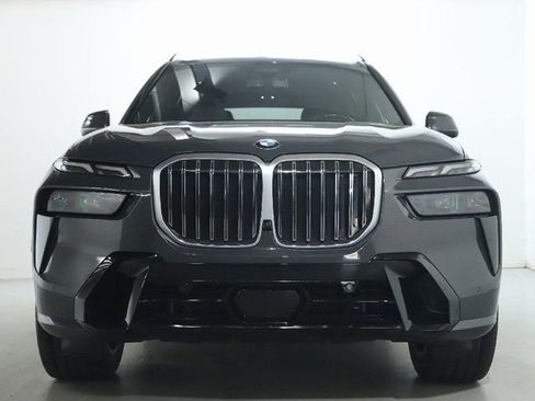 Certified 2023 BMW X7 xDrive40i w/ Executive Package AWD/4WD image 7