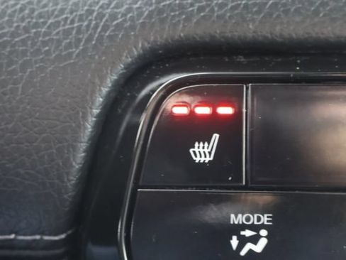 Used 2023 Honda Pilot Touring image 16