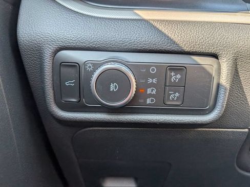 Used 2020 Ford Explorer XLT w/ Equipment Group 202A AWD/4WD image 27