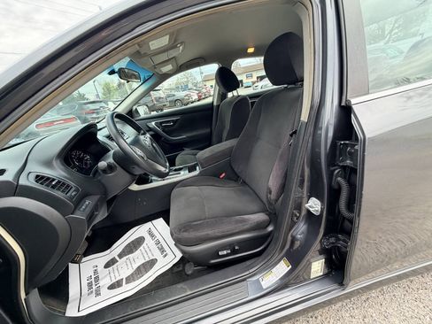 Used 2013 Nissan Altima 2.5 S FWD image 31