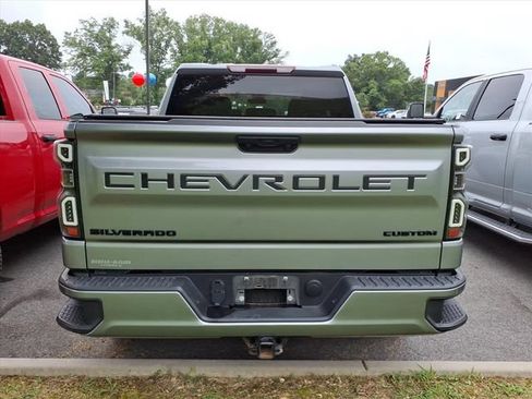 Used 2023 Chevrolet Silverado 1500 Custom AWD/4WD image 8