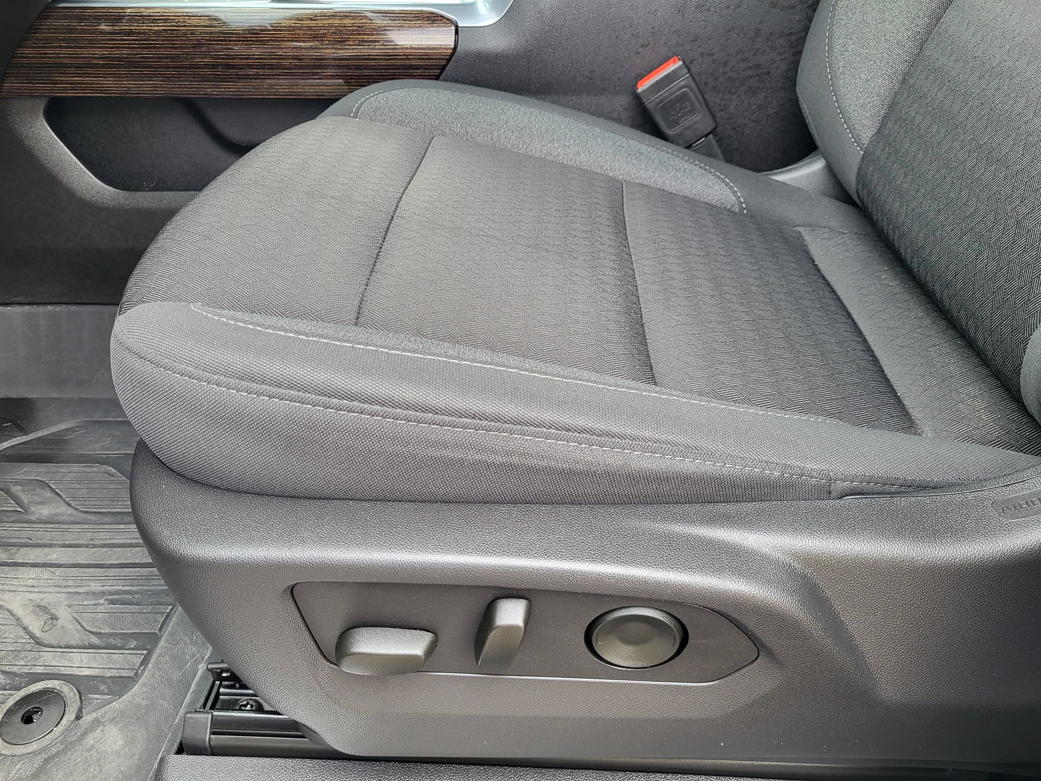 Used 2025 GMC Sierra 1500 Elevation AWD/4WD image 19