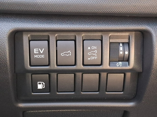 New 2026 Subaru Forester Touring AWD/4WD image 16