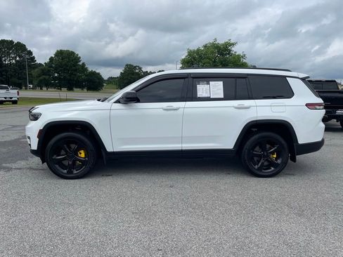 Used 2025 Jeep Grand Cherokee L Limited AWD/4WD image 4