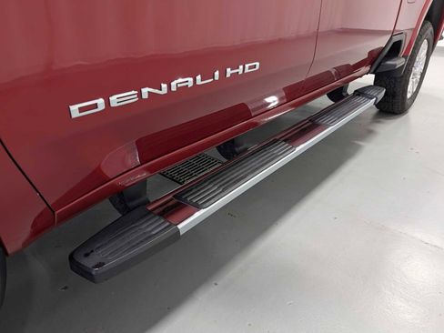 Used 2023 GMC Sierra 2500 Denali w/ Denali Ultimate Package image 11
