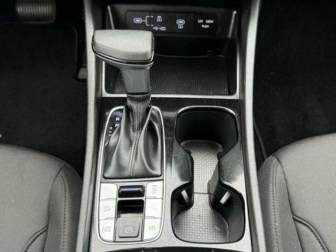 Used 2025 Hyundai Tucson SE image 27