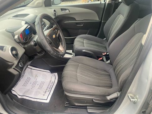 Used 2013 Chevrolet Sonic LT image 8