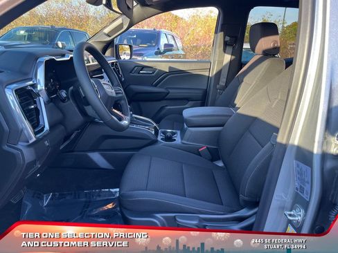 New 2026 GMC Canyon Elevation w/ Convenience Package image 9