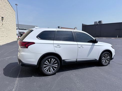 Used 2020 Mitsubishi Outlander ES FWD image 4