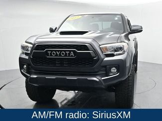 Used 2017 Toyota Tacoma TRD Sport AWD/4WD video 4