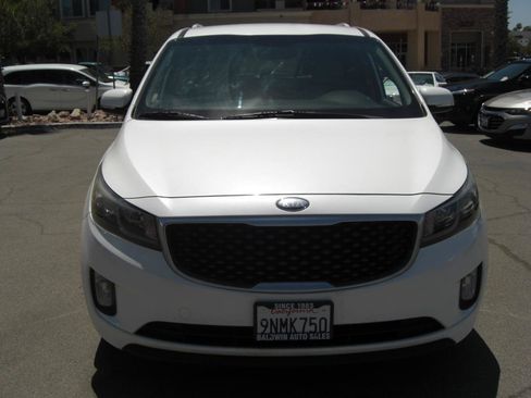 Used 2015 Kia Sedona EX FWD image 2