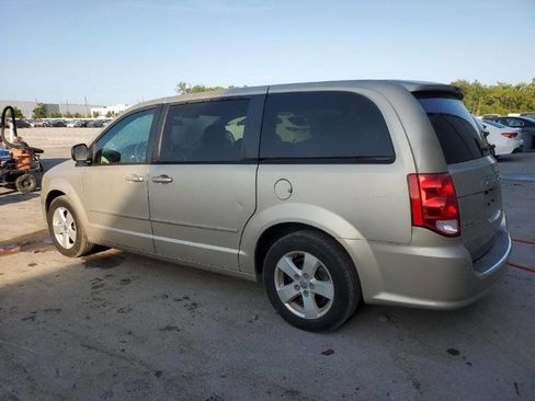Used 2013 Dodge Grand Caravan SE image 4