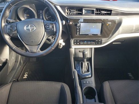 Used 2016 Scion iM image 9