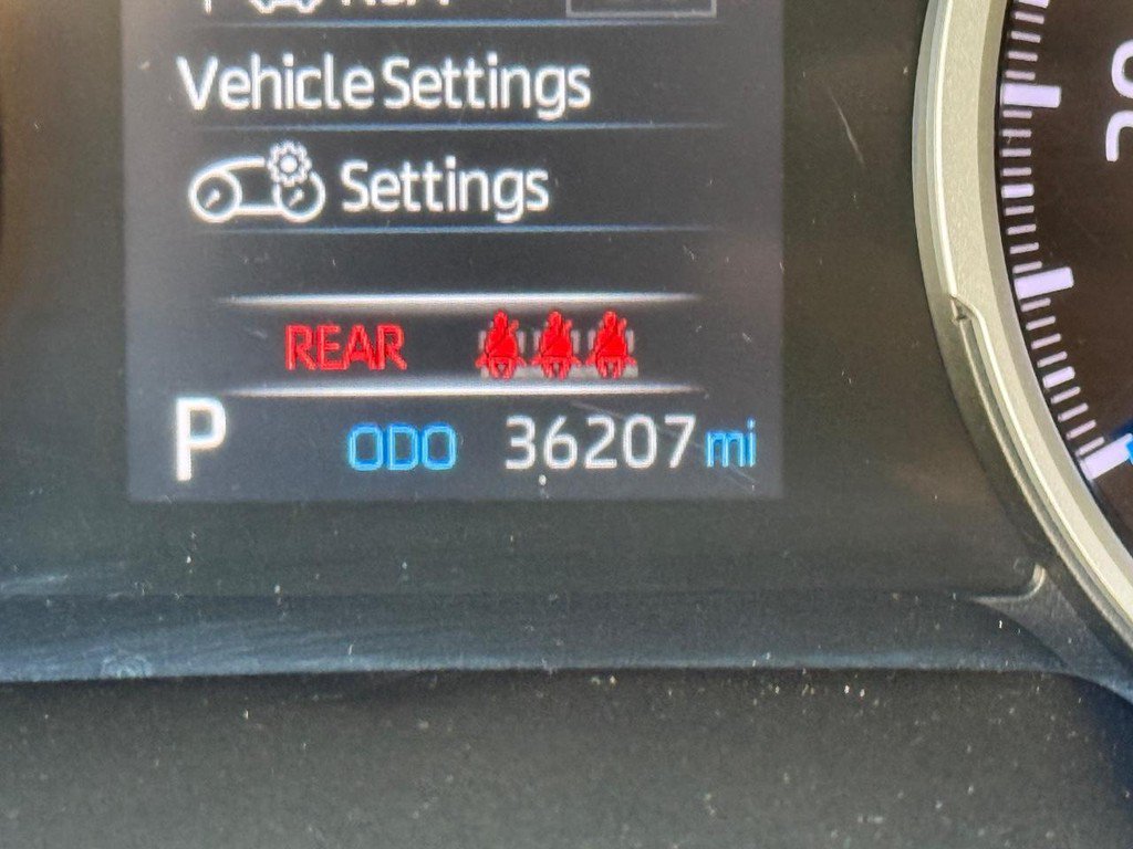 Certified 2022 Toyota RAV4 LE AWD/4WD image 19