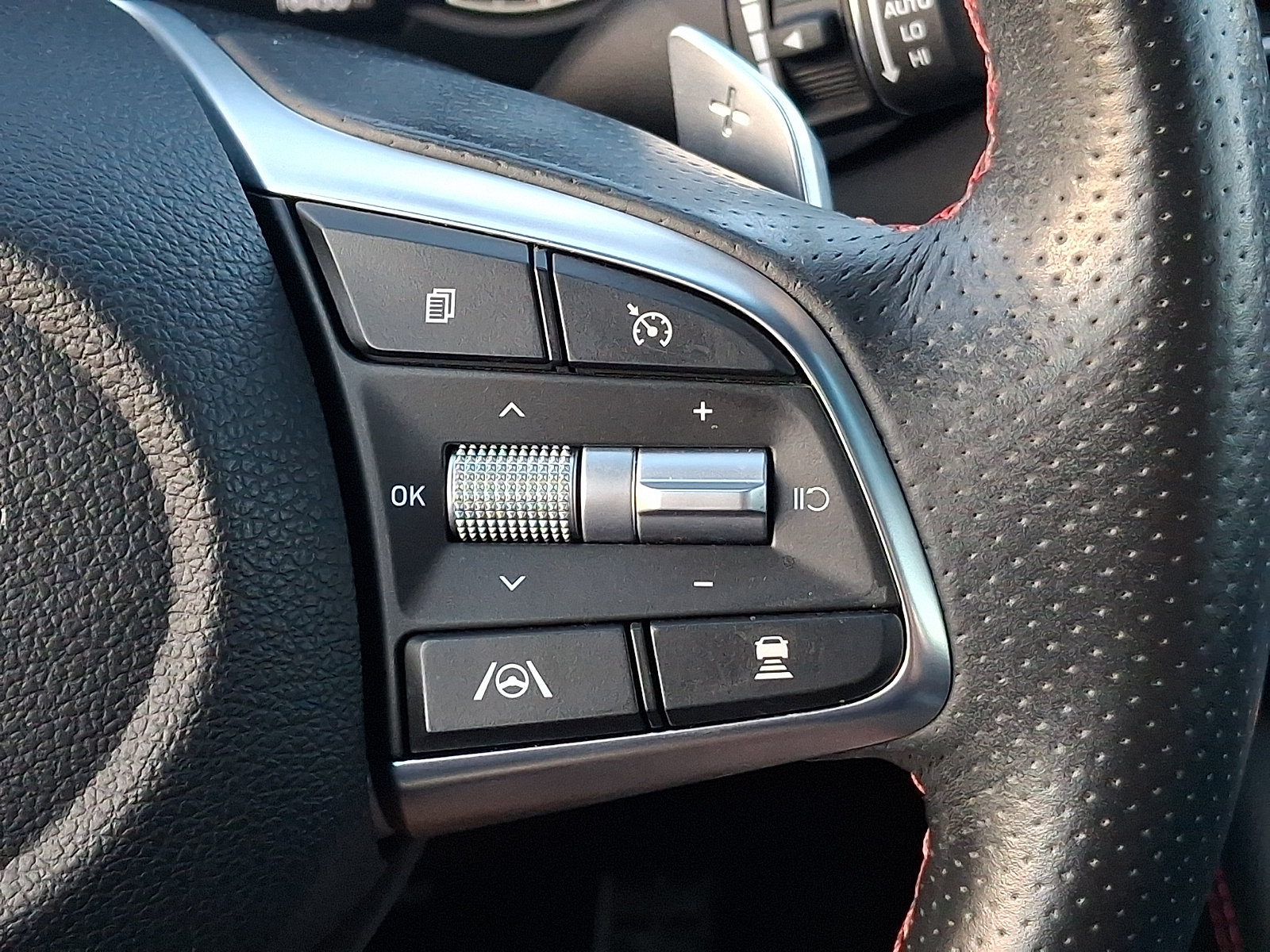 Certified 2023 Genesis G70 2.0T w/ Sport Prestige Package AWD/4WD image 23