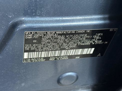 Used 2013 Toyota RAV4 Limited AWD/4WD image 29