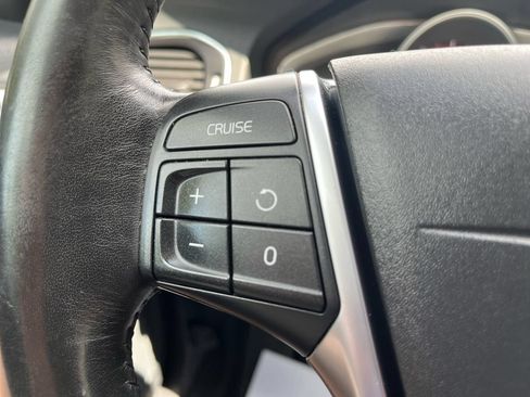 Used 2018 Volvo V60 T5 Cross Country w/ Convenience Package AWD/4WD image 15