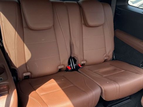 Used 2025 Mercedes-Benz GLS 450 4MATIC image 19