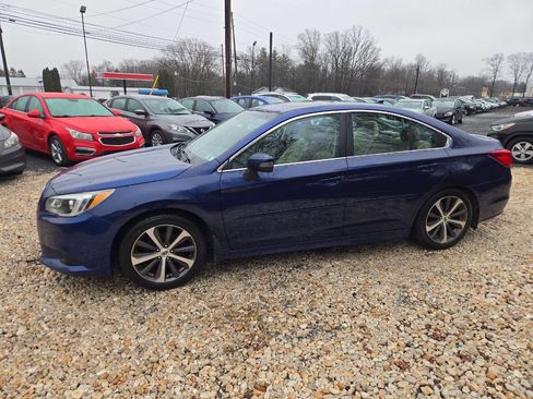 Used 2016 Subaru Legacy 2.5i Limited AWD/4WD image 9