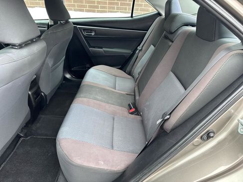 Used 2018 Toyota Corolla LE image 6