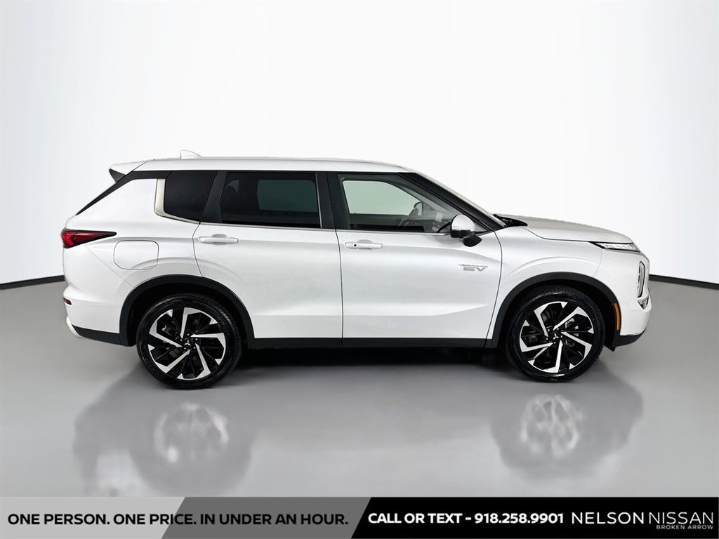 Used 2023 Mitsubishi Outlander Ralliart AWD/4WD image 4