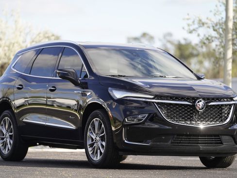 Used 2024 Buick Enclave Avenir w/ Avenir Technology Package image 45