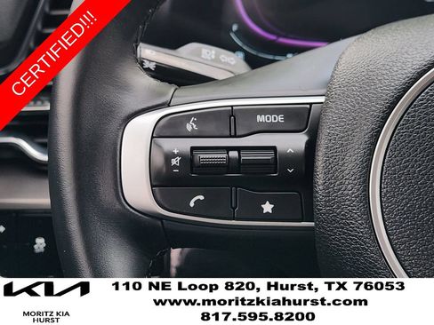 Used 2025 Kia Sportage EX FWD image 27