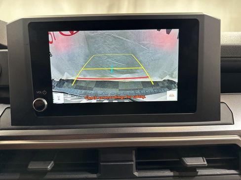 Used 2025 Toyota 4Runner SR5 image 32