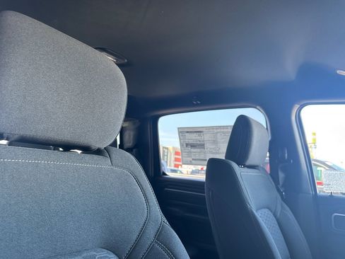 New 2026 RAM 1500 4x4 Crew Cab image 15