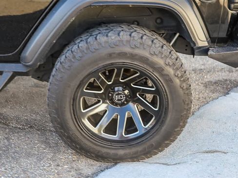 Used 2018 Jeep Wrangler Unlimited Sport S image 8