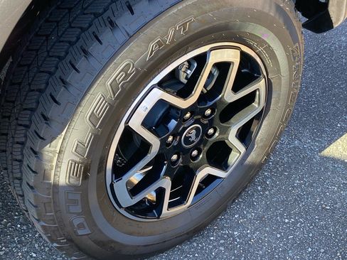 Used 2024 Ford Bronco Outer Banks image 24