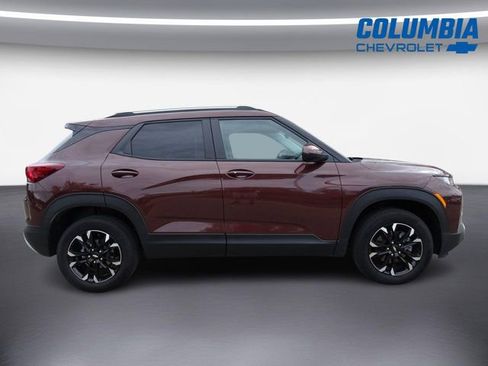 Used 2023 Chevrolet TrailBlazer LT w/ Convenience Package AWD/4WD image 2