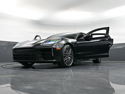 New 2026 Porsche Panamera 4 image 40