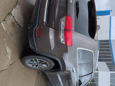 Used 2019 Jeep Grand Cherokee Limited w/ Luxury Group II RWD image 3