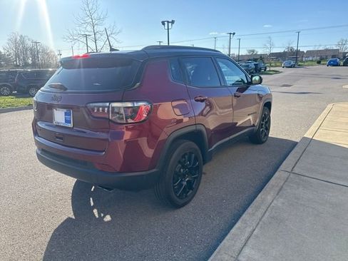 Used 2022 Jeep Compass Latitude AWD/4WD image 4