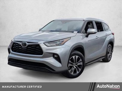 Used 2021 Toyota Highlander XLE