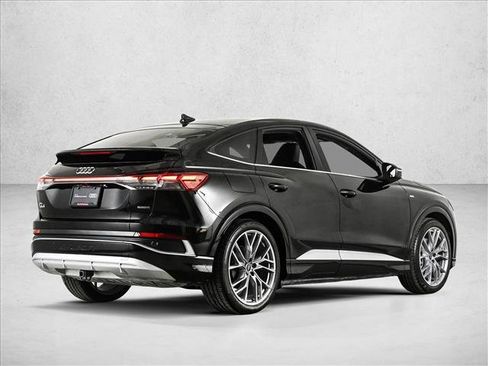 Certified 2025 Audi Q4 e-tron Premium Plus w/ Premium Plus image 5