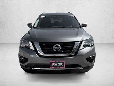 Used 2019 Nissan Pathfinder SV AWD/4WD image 2