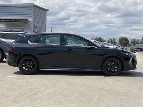 New 2026 Kia K4 GT-Line Turbo FWD image 2