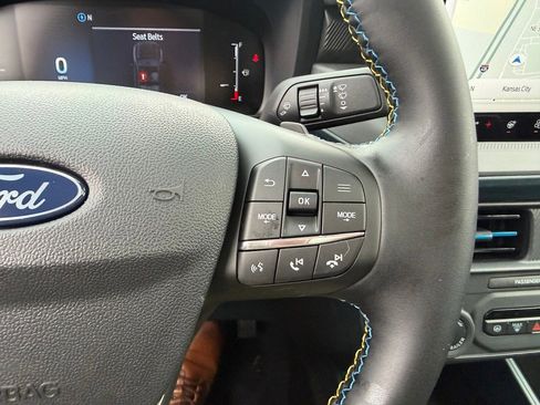New 2026 Ford Maverick Lobo AWD/4WD image 25