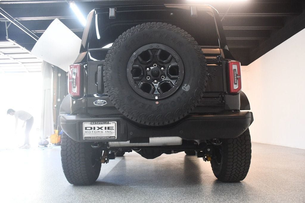 Used 2025 Ford Bronco Badlands AWD/4WD image 11