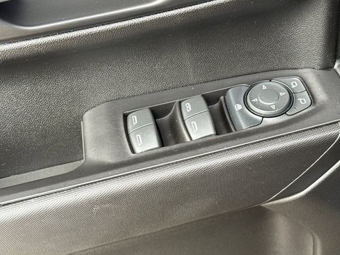 Used 2022 Chevrolet Silverado 1500 Custom AWD/4WD image 11