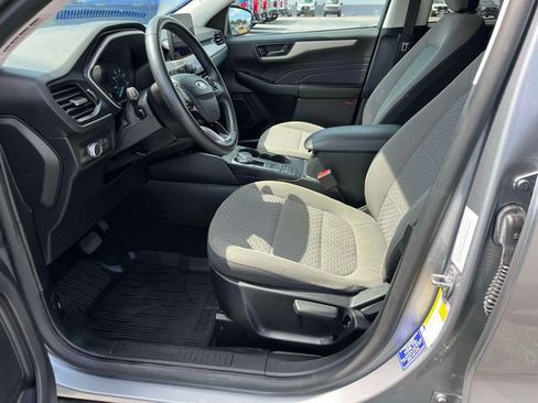 Certified 2022 Ford Escape SE w/ Cold Weather Package AWD/4WD image 29