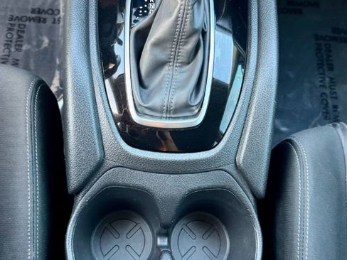 Used 2020 Nissan Rogue SV image 18