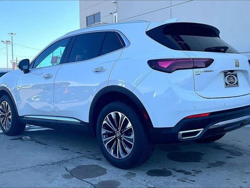 Used 2025 Buick Envision Preferred AWD/4WD image 5